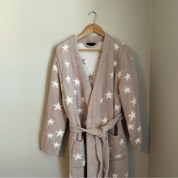 The Styled Collection x Madi Nelson Cozy Star Print Blanket Buttery Robe, S/M - Picture 3 of 10